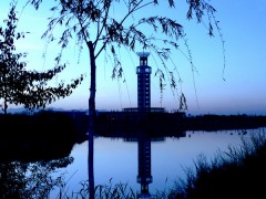 鸣翠湖